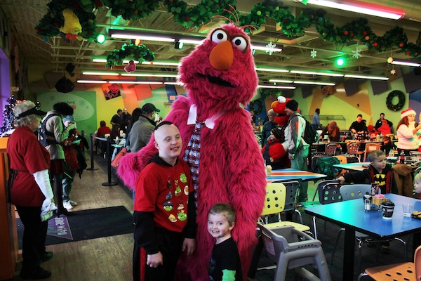 Sesame Place A Very Furry Christmas 2014 #FurryXmas