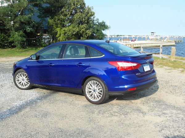 2014 Ford Focus car review