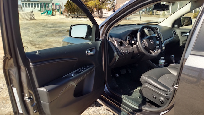 CAR REVIEW - 2015 Dodge Journey Crossroad AWD SUV