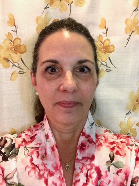MOM KNOWS IT ALL 2019 HOLIDAY GIFT GUIDE - MESOLYFT Eyes